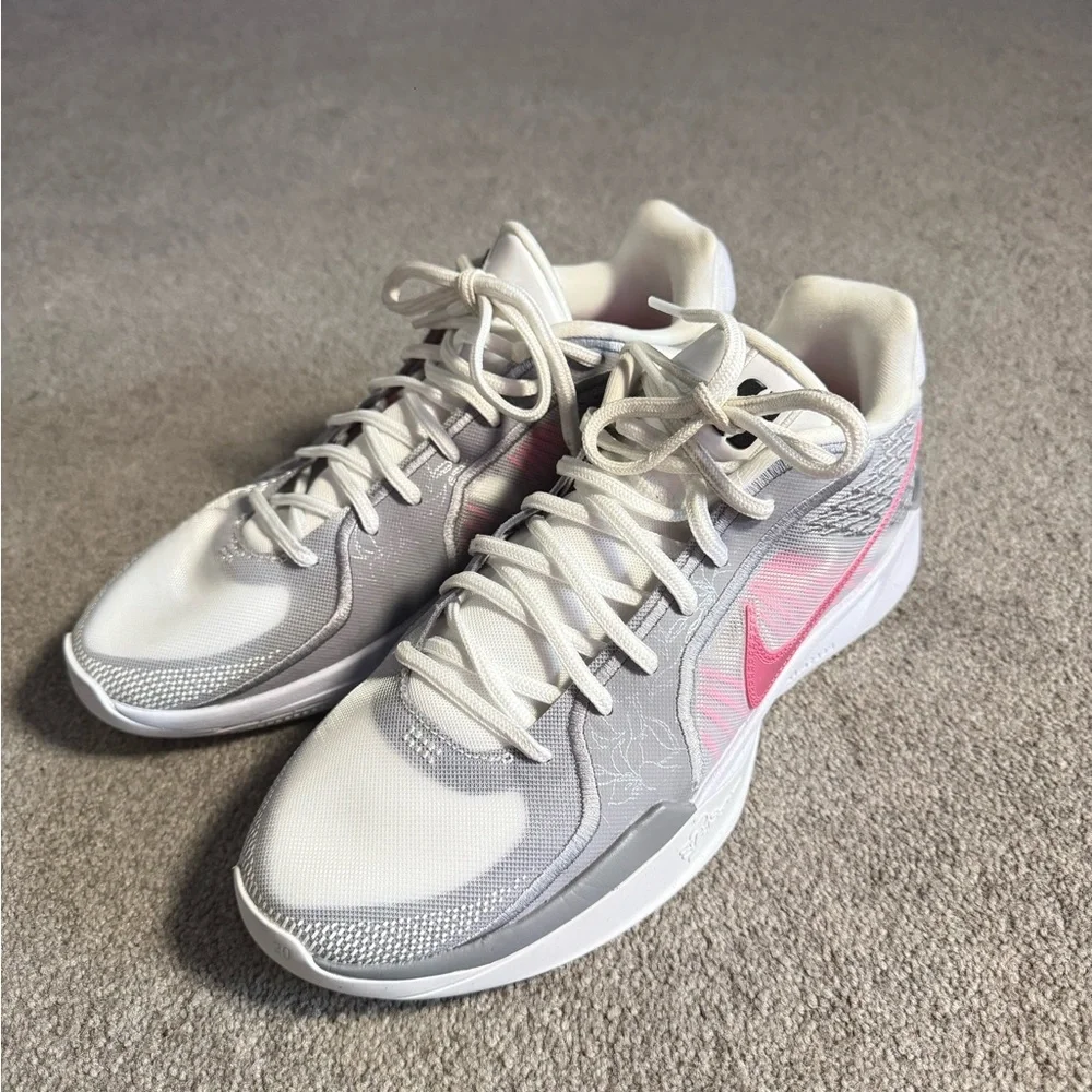Nike Women's Athletic Shoes [Sabrina 2 EP] in “Lily” - Picture 4 of 6
